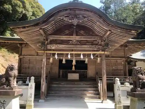 大水上神社の本殿