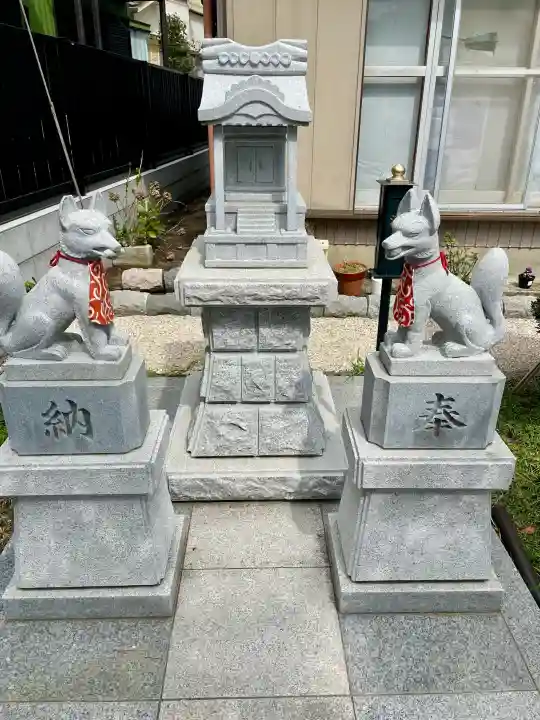 本成寺の{uncategorized: "未分類", other: "その他", undefined: "問題あり", building: "その他建物", grave: "お墓", sacred_gate: "鳥居", guardian: "狛犬", statue: "像", buddha: "仏像", history: "歴史", nature: "自然", garden: "庭園", animal: "動物", pagoda: "塔", temizu: "手水舎", mountain_gate: "山門・神門", sanctuary: "本殿・本堂", subordinate: "末社・摂社", art: "芸術", scenery: "景色", jizo: "地蔵", ema: "絵馬", goshuin: "御朱印", omikuji: "おみくじ", items: "授与品その他", amulet: "お守り", goshuincho: "御朱印帳", eats: "食事", festival: "お祭り", votive_dance: "神楽", shichigosan: "七五三参", wedding: "結婚式", experience: "体験その他", initially: "初詣", around: "周辺", anti_infection: "感染症対策"}