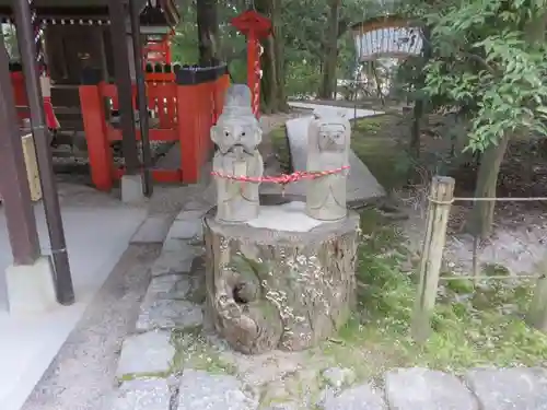 賀茂御祖神社（下鴨神社）の像