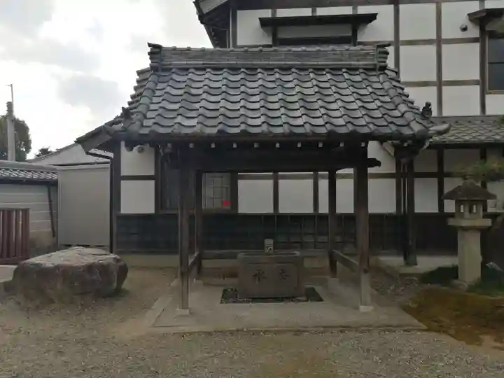 龍光寺の手水舎