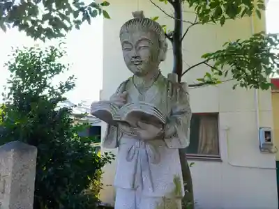 神明社(下小田井神明社)の像