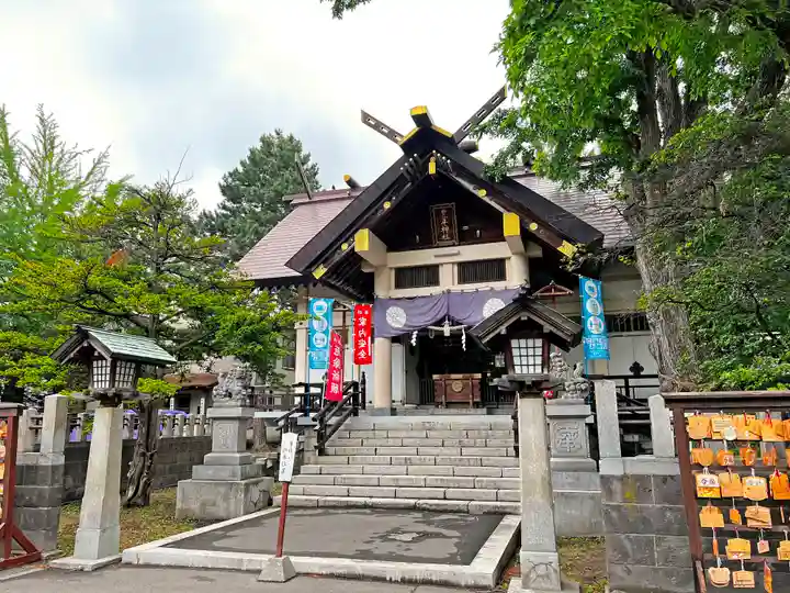 豊平神社の本殿・本堂