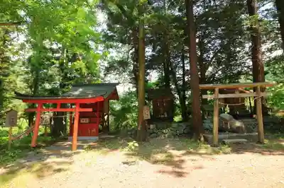 山家神社の末社・摂社