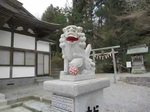 高穂神社の狛犬