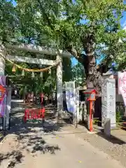 鴻神社の建物その他