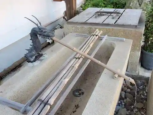 淡河八幡神社の手水舎