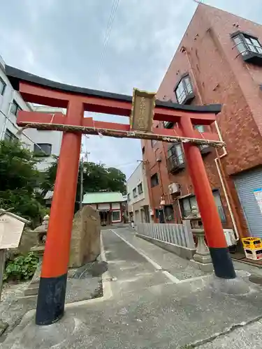 岩樟神社の鳥居