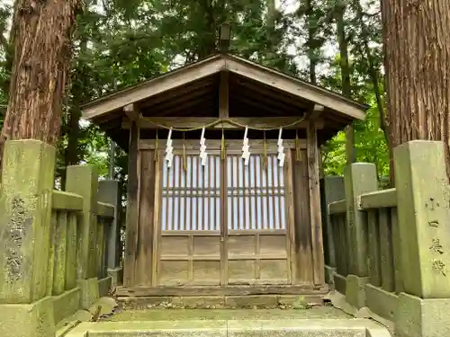 諏訪大社下社春宮(長野県)