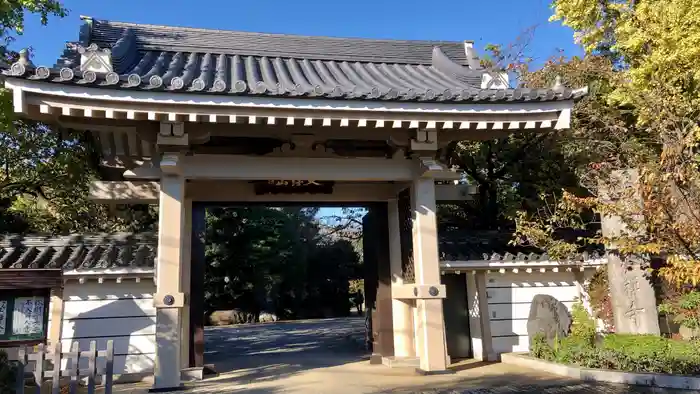 龍雲寺の山門