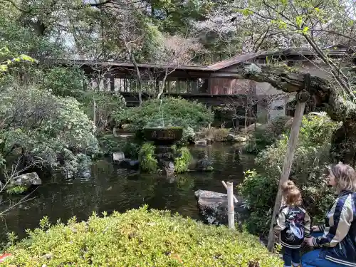 報徳二宮神社の{uncategorized: "未分類", other: "その他", undefined: "問題あり", building: "その他建物", grave: "お墓", sacred_gate: "鳥居", guardian: "狛犬", statue: "像", buddha: "仏像", history: "歴史", nature: "自然", garden: "庭園", animal: "動物", pagoda: "塔", temizu: "手水舎", mountain_gate: "山門・神門", sanctuary: "本殿・本堂", subordinate: "末社・摂社", art: "芸術", scenery: "景色", jizo: "地蔵", ema: "絵馬", goshuin: "御朱印", omikuji: "おみくじ", items: "授与品その他", amulet: "お守り", goshuincho: "御朱印帳", eats: "食事", festival: "お祭り", votive_dance: "神楽", shichigosan: "七五三参", wedding: "結婚式", experience: "体験その他", initially: "初詣", around: "周辺", anti_infection: "感染症対策"}