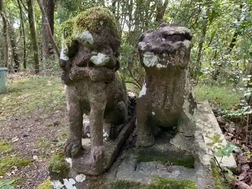 熊野神社の狛犬