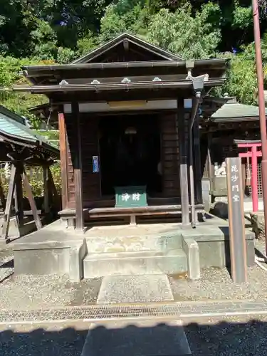 大坊本行寺の末社