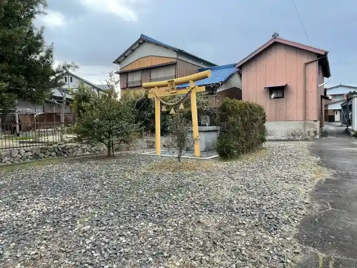 山の神の{uncategorized: "未分類", other: "その他", undefined: "問題あり", building: "その他建物", grave: "お墓", sacred_gate: "鳥居", guardian: "狛犬", statue: "像", buddha: "仏像", history: "歴史", nature: "自然", garden: "庭園", animal: "動物", pagoda: "塔", temizu: "手水舎", mountain_gate: "山門・神門", sanctuary: "本殿・本堂", subordinate: "末社・摂社", art: "芸術", scenery: "景色", jizo: "地蔵", ema: "絵馬", goshuin: "御朱印", omikuji: "おみくじ", items: "授与品その他", amulet: "お守り", goshuincho: "御朱印帳", eats: "食事", festival: "お祭り", votive_dance: "神楽", shichigosan: "七五三参", wedding: "結婚式", experience: "体験その他", initially: "初詣", around: "周辺", anti_infection: "感染症対策"}