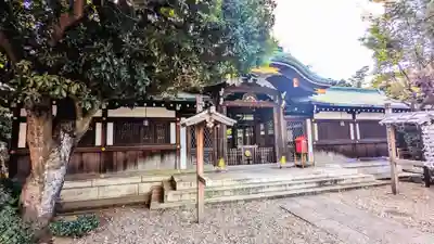 白金氷川神社の本殿・本堂