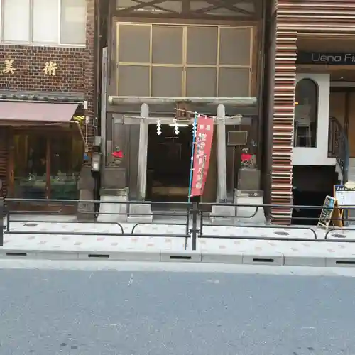 箭弓稲荷神社の鳥居