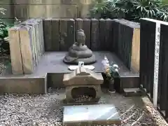 木母寺の像