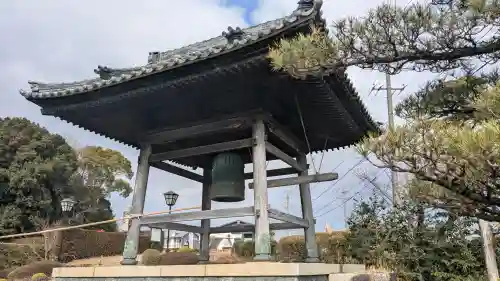 願成寺の{uncategorized: "未分類", other: "その他", undefined: "問題あり", building: "その他建物", grave: "お墓", sacred_gate: "鳥居", guardian: "狛犬", statue: "像", buddha: "仏像", history: "歴史", nature: "自然", garden: "庭園", animal: "動物", pagoda: "塔", temizu: "手水舎", mountain_gate: "山門・神門", sanctuary: "本殿・本堂", subordinate: "末社・摂社", art: "芸術", scenery: "景色", jizo: "地蔵", ema: "絵馬", goshuin: "御朱印", omikuji: "おみくじ", items: "授与品その他", amulet: "お守り", goshuincho: "御朱印帳", eats: "食事", festival: "お祭り", votive_dance: "神楽", shichigosan: "七五三参", wedding: "結婚式", experience: "体験その他", initially: "初詣", around: "周辺", anti_infection: "感染症対策"}