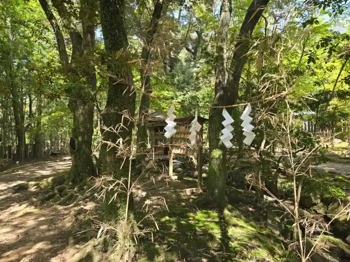 歌泉堂(春日大社神苑萬葉植物園内鎮座)(奈良県)