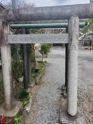 日限富士浅間神社の鳥居