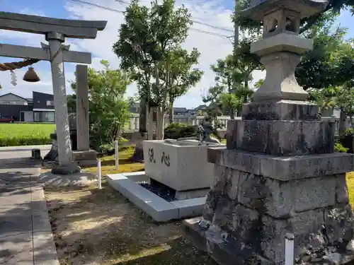 諏訪神社の鳥居