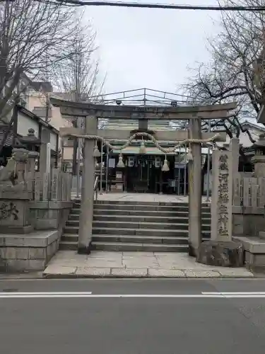 河堀稲生神社の{uncategorized: "未分類", other: "その他", undefined: "問題あり", building: "その他建物", grave: "お墓", sacred_gate: "鳥居", guardian: "狛犬", statue: "像", buddha: "仏像", history: "歴史", nature: "自然", garden: "庭園", animal: "動物", pagoda: "塔", temizu: "手水舎", mountain_gate: "山門・神門", sanctuary: "本殿・本堂", subordinate: "末社・摂社", art: "芸術", scenery: "景色", jizo: "地蔵", ema: "絵馬", goshuin: "御朱印", omikuji: "おみくじ", items: "授与品その他", amulet: "お守り", goshuincho: "御朱印帳", eats: "食事", festival: "お祭り", votive_dance: "神楽", shichigosan: "七五三参", wedding: "結婚式", experience: "体験その他", initially: "初詣", around: "周辺", anti_infection: "感染症対策"}