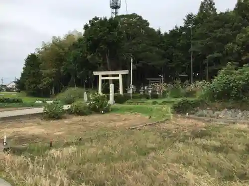 鳥墓神社の建物その他