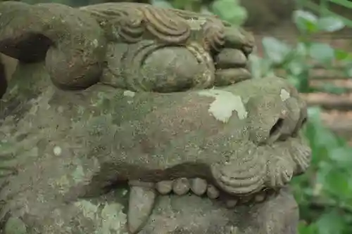 新田神社の狛犬