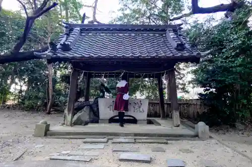 白山媛神社（上条白山媛神社）の手水舎