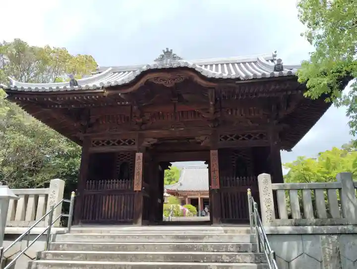屋島寺の山門・神門