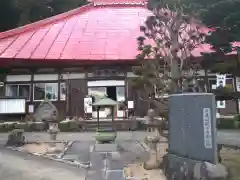 観音寺の本殿