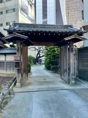 常圓寺の{uncategorized: "未分類", other: "その他", undefined: "問題あり", building: "その他建物", grave: "お墓", sacred_gate: "鳥居", guardian: "狛犬", statue: "像", buddha: "仏像", history: "歴史", nature: "自然", garden: "庭園", animal: "動物", pagoda: "塔", temizu: "手水舎", mountain_gate: "山門・神門", sanctuary: "本殿・本堂", subordinate: "末社・摂社", art: "芸術", scenery: "景色", jizo: "地蔵", ema: "絵馬", goshuin: "御朱印", omikuji: "おみくじ", items: "授与品その他", amulet: "お守り", goshuincho: "御朱印帳", eats: "食事", festival: "お祭り", votive_dance: "神楽", shichigosan: "七五三参", wedding: "結婚式", experience: "体験その他", initially: "初詣", around: "周辺", anti_infection: "感染症対策"}