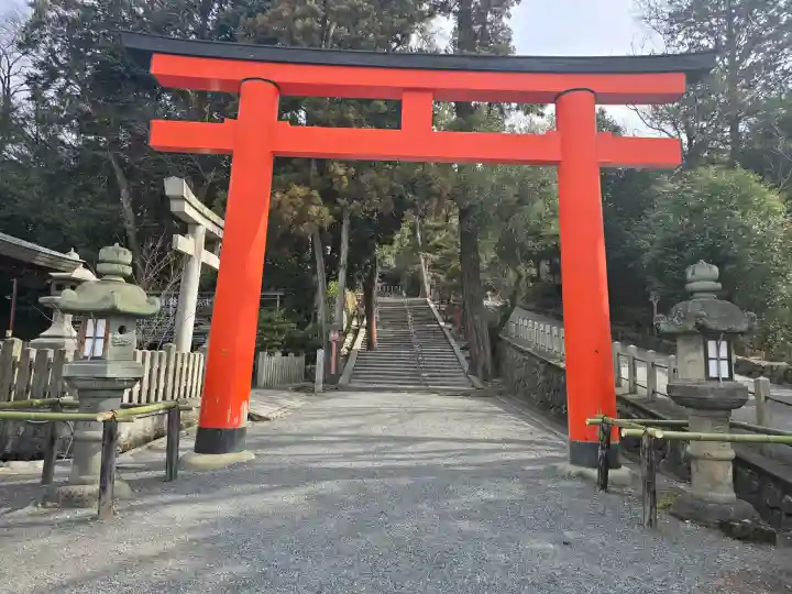 吉田神社の{uncategorized: "未分類", other: "その他", undefined: "問題あり", building: "その他建物", grave: "お墓", sacred_gate: "鳥居", guardian: "狛犬", statue: "像", buddha: "仏像", history: "歴史", nature: "自然", garden: "庭園", animal: "動物", pagoda: "塔", temizu: "手水舎", mountain_gate: "山門・神門", sanctuary: "本殿・本堂", subordinate: "末社・摂社", art: "芸術", scenery: "景色", jizo: "地蔵", ema: "絵馬", goshuin: "御朱印", omikuji: "おみくじ", items: "授与品その他", amulet: "お守り", goshuincho: "御朱印帳", eats: "食事", festival: "お祭り", votive_dance: "神楽", shichigosan: "七五三参", wedding: "結婚式", experience: "体験その他", initially: "初詣", around: "周辺", anti_infection: "感染症対策"}