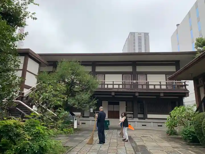 光明寺の本殿・本堂