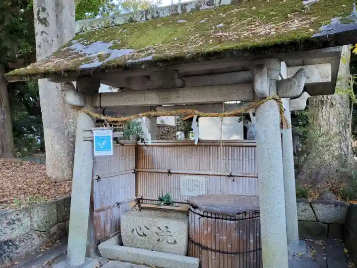 八幡神社の手水舎
