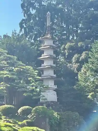 豊川閣　妙厳寺の塔