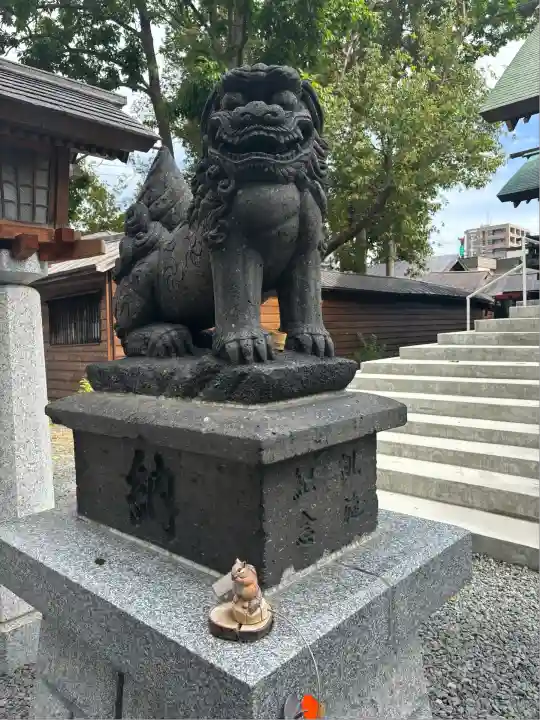 札幌諏訪神社の狛犬
