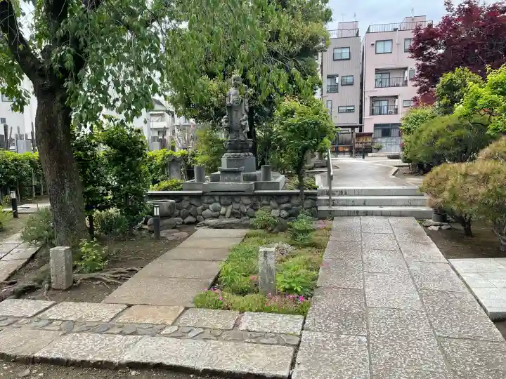 寶蔵院の{uncategorized: "未分類", other: "その他", undefined: "問題あり", building: "その他建物", grave: "お墓", sacred_gate: "鳥居", guardian: "狛犬", statue: "像", buddha: "仏像", history: "歴史", nature: "自然", garden: "庭園", animal: "動物", pagoda: "塔", temizu: "手水舎", mountain_gate: "山門・神門", sanctuary: "本殿・本堂", subordinate: "末社・摂社", art: "芸術", scenery: "景色", jizo: "地蔵", ema: "絵馬", goshuin: "御朱印", omikuji: "おみくじ", items: "授与品その他", amulet: "お守り", goshuincho: "御朱印帳", eats: "食事", festival: "お祭り", votive_dance: "神楽", shichigosan: "七五三参", wedding: "結婚式", experience: "体験その他", initially: "初詣", around: "周辺", anti_infection: "感染症対策"}