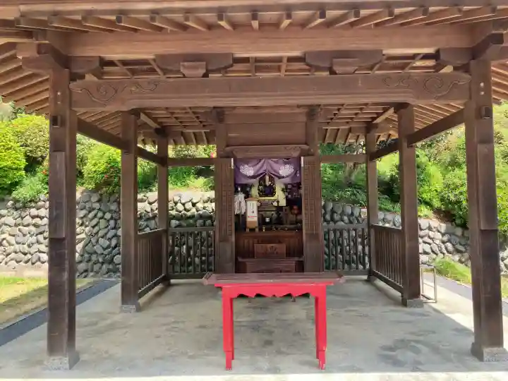 塩船観音寺の{uncategorized: "未分類", other: "その他", undefined: "問題あり", building: "その他建物", grave: "お墓", sacred_gate: "鳥居", guardian: "狛犬", statue: "像", buddha: "仏像", history: "歴史", nature: "自然", garden: "庭園", animal: "動物", pagoda: "塔", temizu: "手水舎", mountain_gate: "山門・神門", sanctuary: "本殿・本堂", subordinate: "末社・摂社", art: "芸術", scenery: "景色", jizo: "地蔵", ema: "絵馬", goshuin: "御朱印", omikuji: "おみくじ", items: "授与品その他", amulet: "お守り", goshuincho: "御朱印帳", eats: "食事", festival: "お祭り", votive_dance: "神楽", shichigosan: "七五三参", wedding: "結婚式", experience: "体験その他", initially: "初詣", around: "周辺", anti_infection: "感染症対策"}
