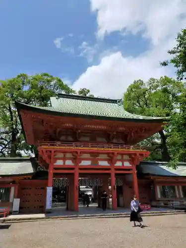 武蔵一宮氷川神社の山門・神門
