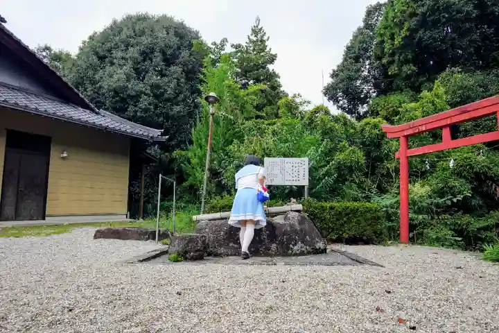 曽野稲荷神社の手水舎