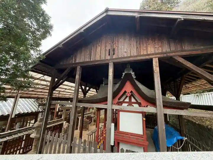 添御縣坐神社の{uncategorized: "未分類", other: "その他", undefined: "問題あり", building: "その他建物", grave: "お墓", sacred_gate: "鳥居", guardian: "狛犬", statue: "像", buddha: "仏像", history: "歴史", nature: "自然", garden: "庭園", animal: "動物", pagoda: "塔", temizu: "手水舎", mountain_gate: "山門・神門", sanctuary: "本殿・本堂", subordinate: "末社・摂社", art: "芸術", scenery: "景色", jizo: "地蔵", ema: "絵馬", goshuin: "御朱印", omikuji: "おみくじ", items: "授与品その他", amulet: "お守り", goshuincho: "御朱印帳", eats: "食事", festival: "お祭り", votive_dance: "神楽", shichigosan: "七五三参", wedding: "結婚式", experience: "体験その他", initially: "初詣", around: "周辺", anti_infection: "感染症対策"}