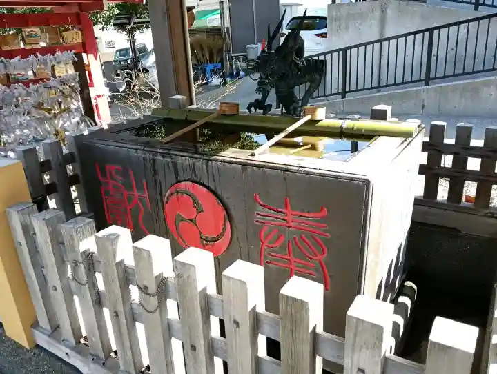 滝野川八幡神社の{uncategorized: "未分類", other: "その他", undefined: "問題あり", building: "その他建物", grave: "お墓", sacred_gate: "鳥居", guardian: "狛犬", statue: "像", buddha: "仏像", history: "歴史", nature: "自然", garden: "庭園", animal: "動物", pagoda: "塔", temizu: "手水舎", mountain_gate: "山門・神門", sanctuary: "本殿・本堂", subordinate: "末社・摂社", art: "芸術", scenery: "景色", jizo: "地蔵", ema: "絵馬", goshuin: "御朱印", omikuji: "おみくじ", items: "授与品その他", amulet: "お守り", goshuincho: "御朱印帳", eats: "食事", festival: "お祭り", votive_dance: "神楽", shichigosan: "七五三参", wedding: "結婚式", experience: "体験その他", initially: "初詣", around: "周辺", anti_infection: "感染症対策"}