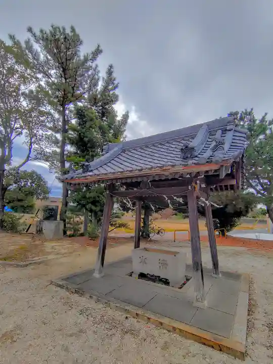 白山神社(法光寺町)の手水舎