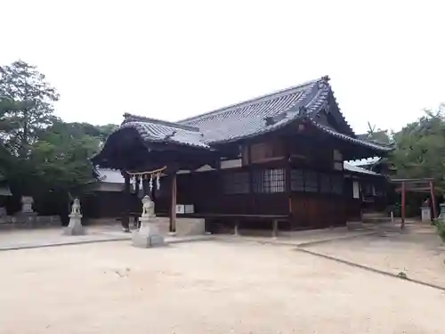 八幡神社の本殿