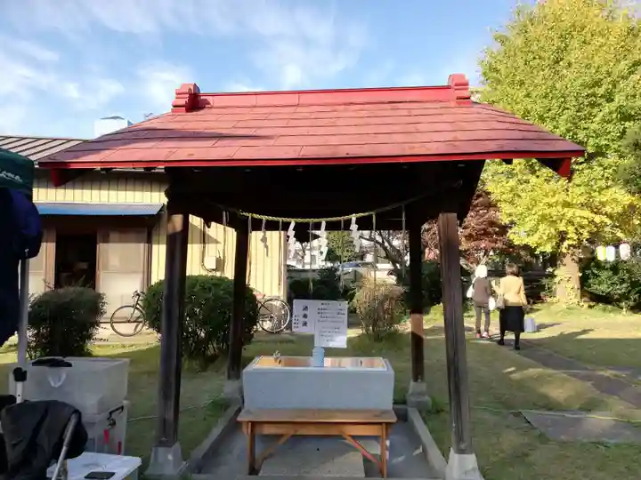 香取神社(旭町香取神社・大鳥神社)の手水舎