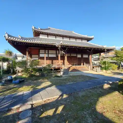 光遍寺の本殿・本堂