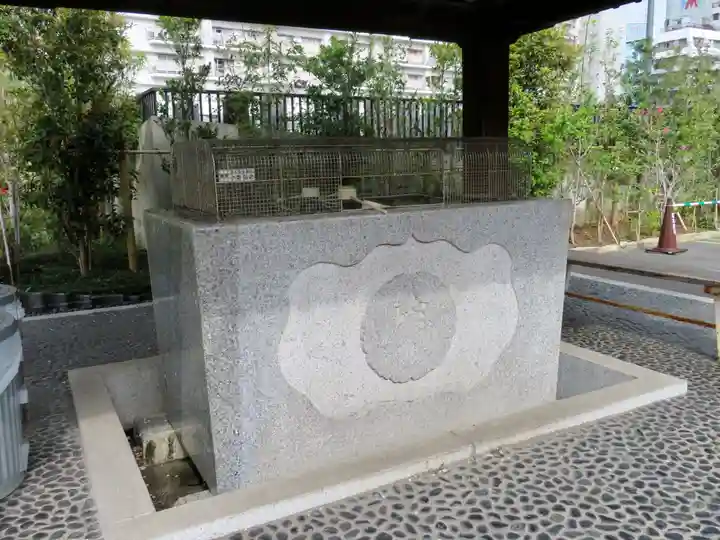 東本願寺の手水舎