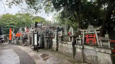 伏見稲荷大社二ノ峰（中之社神蹟・青木大神）(京都府)