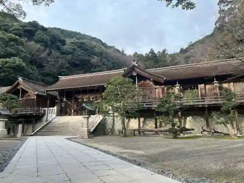 美保神社の{uncategorized: "未分類", other: "その他", undefined: "問題あり", building: "その他建物", grave: "お墓", sacred_gate: "鳥居", guardian: "狛犬", statue: "像", buddha: "仏像", history: "歴史", nature: "自然", garden: "庭園", animal: "動物", pagoda: "塔", temizu: "手水舎", mountain_gate: "山門・神門", sanctuary: "本殿・本堂", subordinate: "末社・摂社", art: "芸術", scenery: "景色", jizo: "地蔵", ema: "絵馬", goshuin: "御朱印", omikuji: "おみくじ", items: "授与品その他", amulet: "お守り", goshuincho: "御朱印帳", eats: "食事", festival: "お祭り", votive_dance: "神楽", shichigosan: "七五三参", wedding: "結婚式", experience: "体験その他", initially: "初詣", around: "周辺", anti_infection: "感染症対策"}