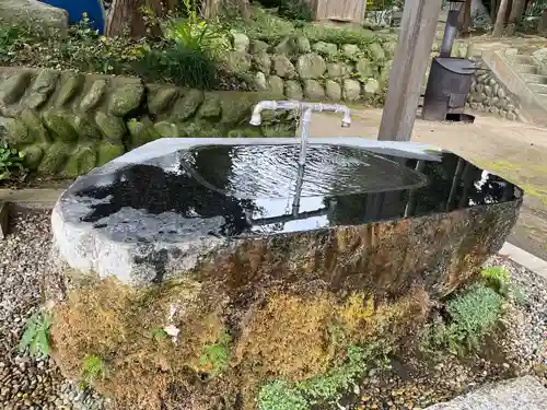 艫神社の手水舎